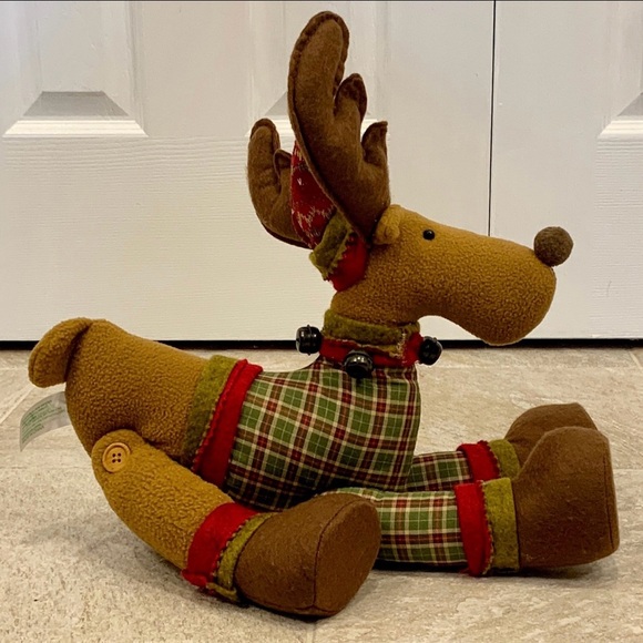 NEW Plaid Reindeer Holiday Door Greeter Porch Decor - Picture 6 of 9